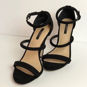 Forever 21 Black strappy heels size 6.5